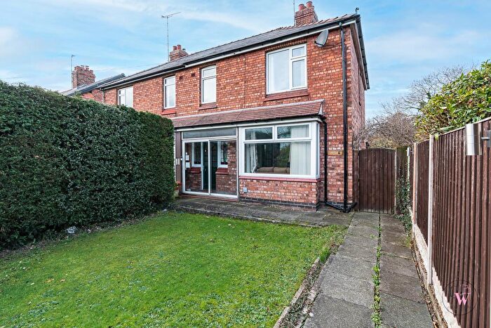 3 Bedroom Semi-Detached House For Sale In Clive Lane, Winsford, CW7