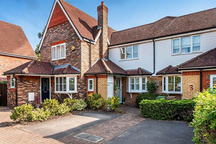 2 Bedroom Terraced House For Sale In Jubilee Road, Cheam Village, SM3