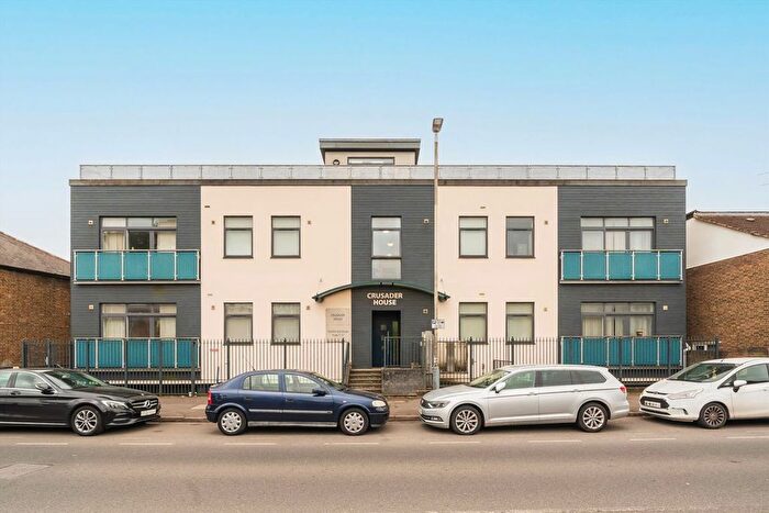 2 Bedroom Flat To Rent In Horton Road, West Drayton, UB7