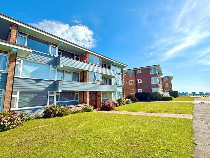 2 Bedroom Flat For Sale In Dolphin Court, Dolphin Way, Rustington, West Sussex, BN16