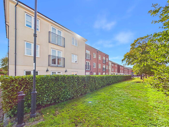 2 Bedroom Apartment For Sale In Strathearn Drive, Westbury-on-Trym, Bristol, BS10