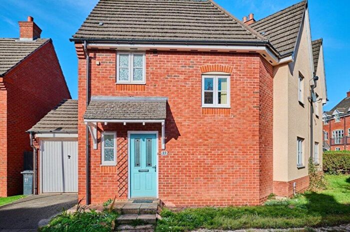 3 Bedroom Semi-Detached House For Sale In Woodleigh Road, Long Lawford, CV23