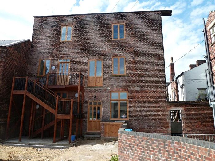 2 Bedroom Apartment To Rent In Artisan View, Sheffield, S8