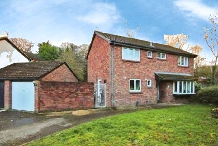 4 Bedroom Detached House To Rent In Quartz Close, Wokingham, RG41