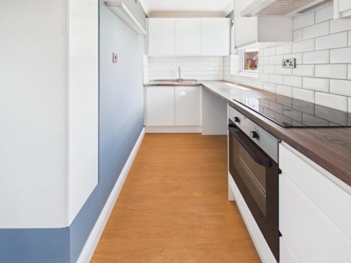 Studio To Rent In Hartley Gardens, Tadley, RG26
