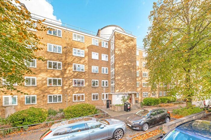 2 Bedroom Flat To Rent In Tildesley Road, Putney, SW15