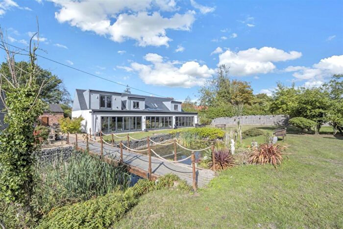 7 Bedroom Detached House For Sale In Chapel Lane, Brockley, Bury St. Edmunds, IP29