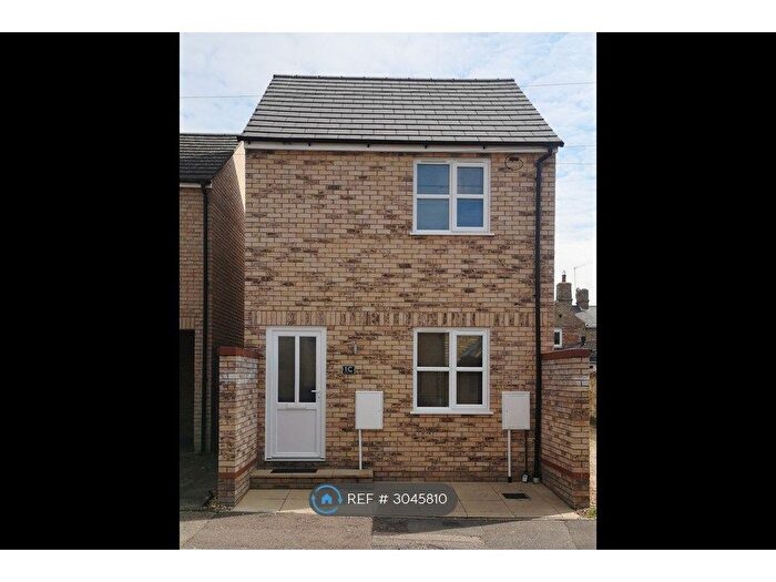 2 Bedroom Detached House To Rent In Cross Street, Huntingdon, PE29