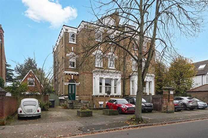 Studio To Rent In Waldegrave Park, Twickenham, TW1