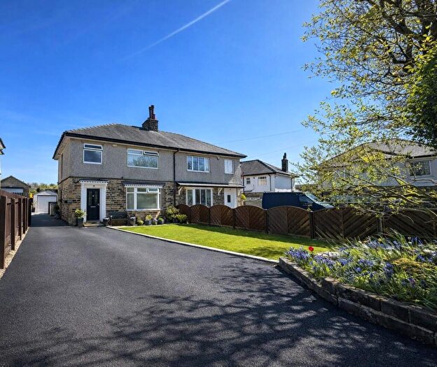 3 Bedroom Semi-Detached House For Sale In Kensington Road, Savile Park, HX3