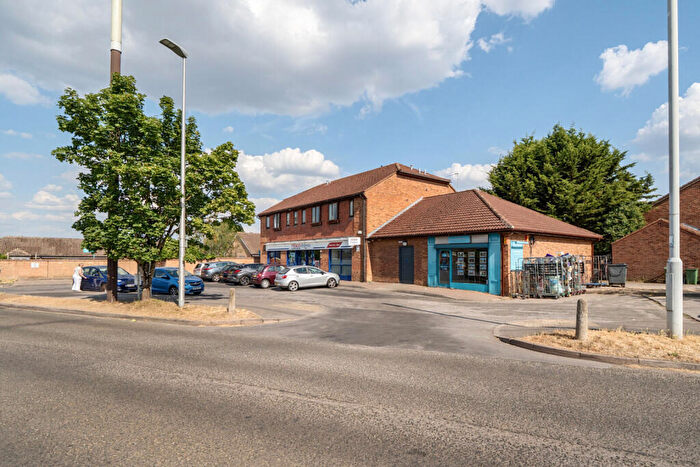 1 Bedroom Apartment For Sale In Knowsley Road, Tilehurst, Reading, Berkshire, RG31