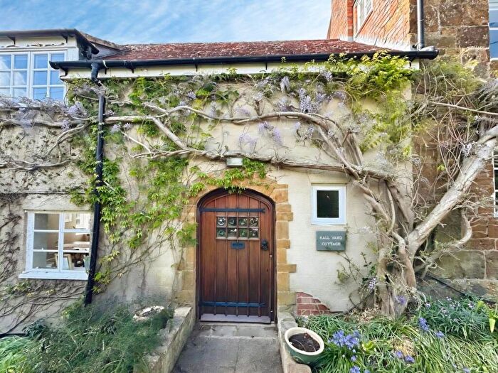 5 Bedroom Semi-Detached House For Sale In Dog Lane, Fenny Compton, Warwickshire, CV47