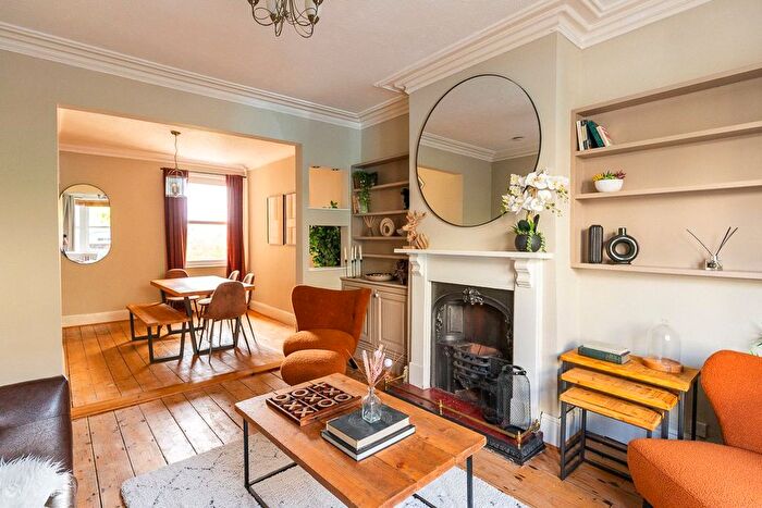 4 Bedroom End Of Terrace House For Sale In Eastfield Road, Westbury-On-Trym, Bristol, BS9