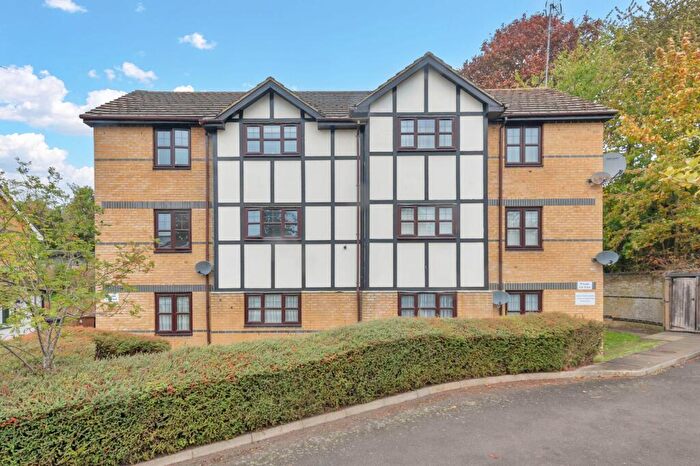 1 Bedroom Apartment For Sale In Elms Close, Little Wymondley, SG4