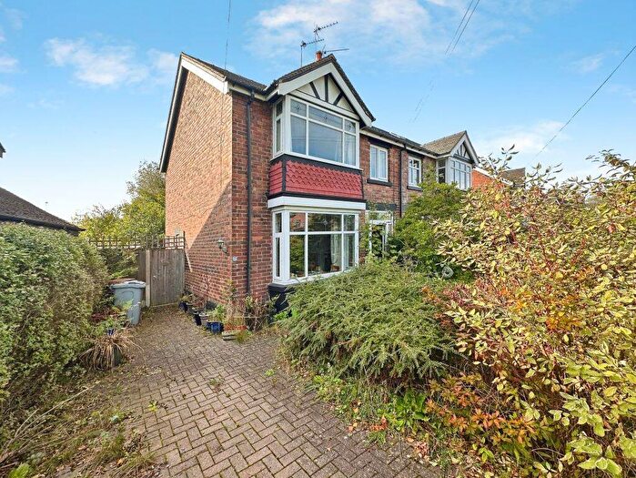 3 Bedroom Semi-Detached House For Sale In Bed Semi Detached House In Congleton For Sale By Auction Th - Th November, CW12