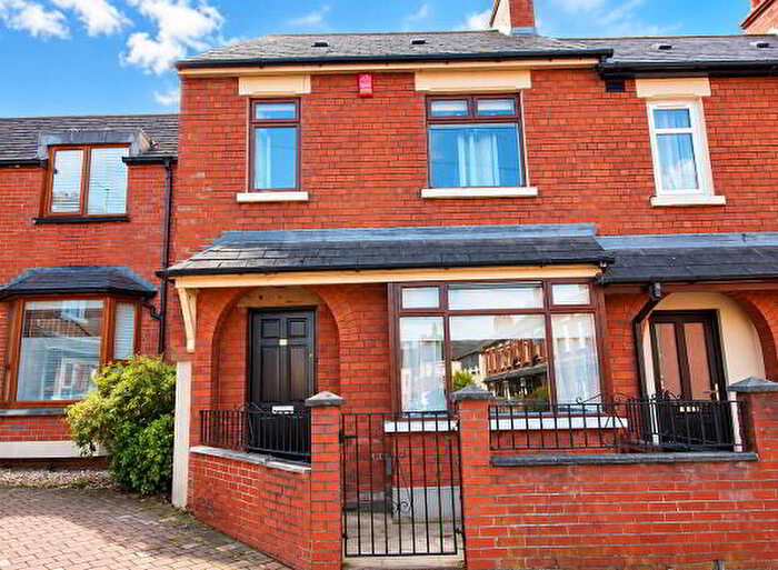 2 Bedroom Terrace House For Sale In Windsor Drive, Belfast, BT9