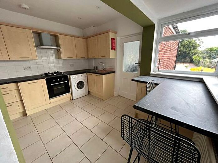 5 Bedroom House To Rent In Queens Road, Leicester, LE2