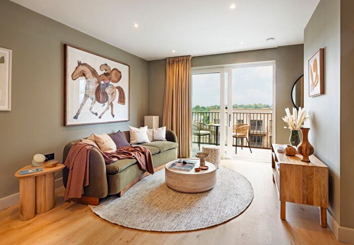 1 Bedroom Studio To Rent In Dovecote House, Beaufort Square, Colindale, NW9