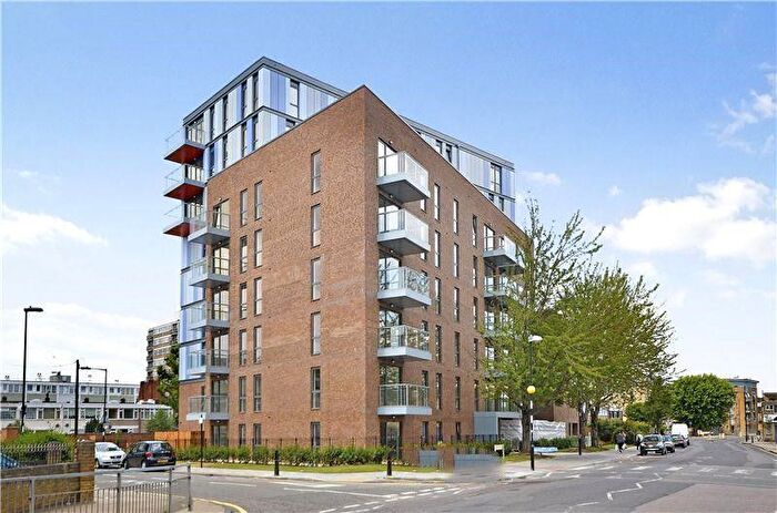 2 Bedroom Flat To Rent In Moseley Lodge, Chrisp Street, E14