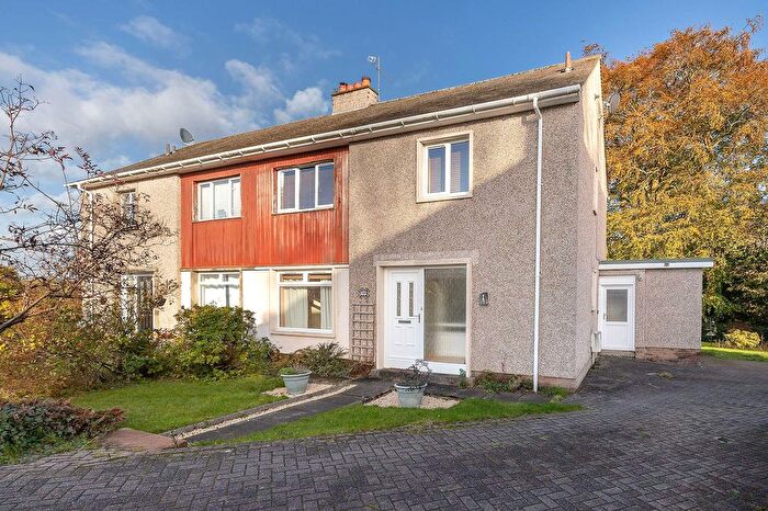 3 Bedroom Semi-Detached House For Sale In Polwarth Avenue, Brightons, FK2