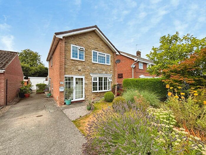 3 Bedroom Detached House For Sale In Cleveland Way, Carlton Miniott, Thirsk, YO7