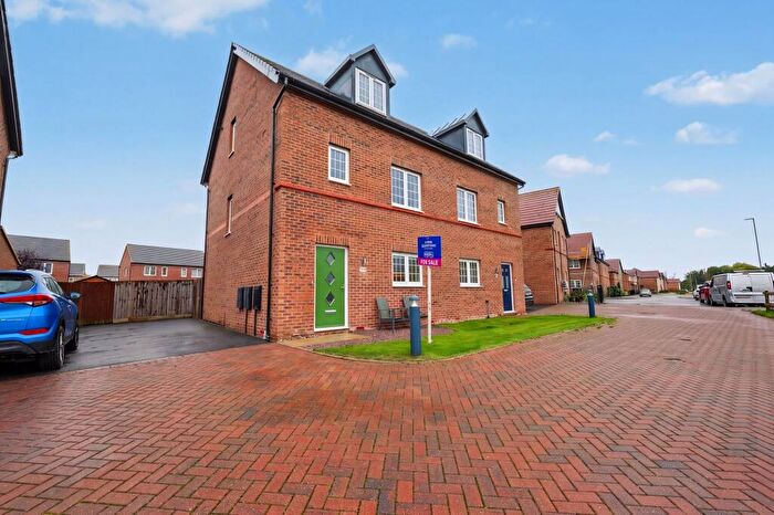 4 Bedroom Semi-Detached House For Sale In Steeplechase Way, Market Harborough, LE16
