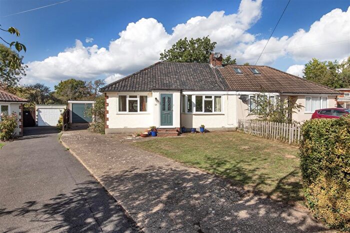 3 Bedroom Detached Bungalow For Sale In Park Avenue, Hildenborough - Chain Free, TN11