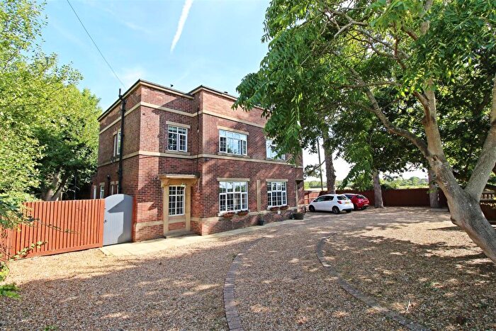 5 Bedroom Detached House For Sale In Cambridge Road, Dunton, SG18
