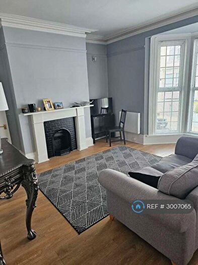 1 Bedroom Flat To Rent In Kenilworth Road, Southsea, PO5