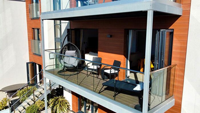 2 Bedroom Apartment For Sale In Beach Road, Woolacombe, Devon, EX34