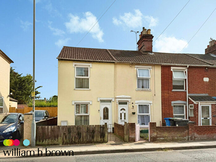 3 Bedroom Semi-Detached House To Rent In Foxhall Road, Ipswich, IP3