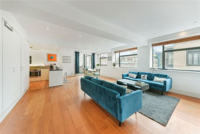 3 Bedroom Flat For Sale In Soho, Soho, W1D