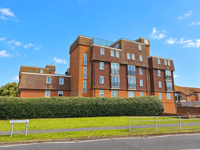 1 Bedroom Apartment For Sale In Balcombe Road, Peacehaven, BN10