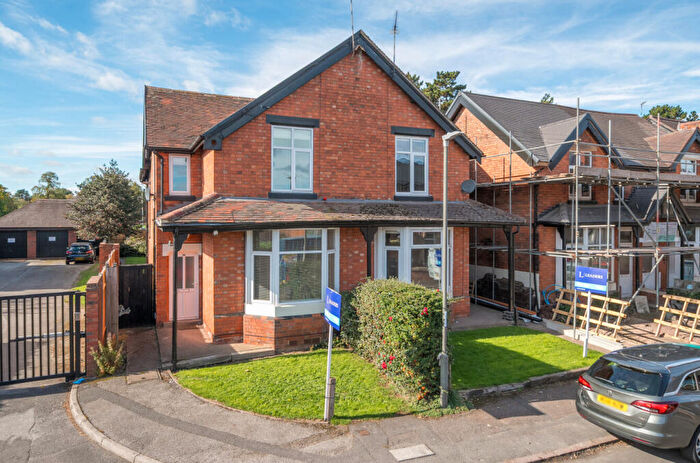 6 Bedroom Detached House For Sale In Elm Avenue, Long Eaton, Nottingham, NG10
