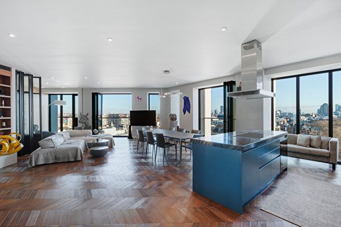 3 Bedroom Flat For Sale In Newton Street, Covent Garden, London, WC2B