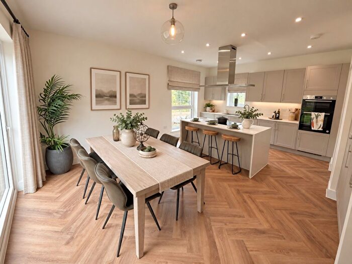 4 Bedroom Detached House For Sale In Thames View, Blunsdon, Swindon, SN26
