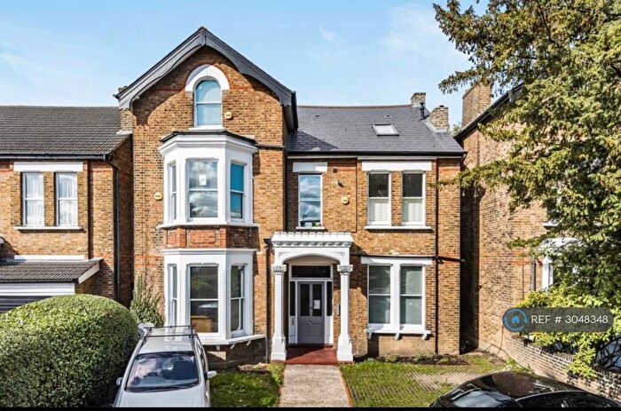 1 Bedroom Maisonette To Rent In Croydon Road, London, SE20