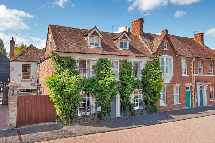 5 Bedroom Mews For Sale In High Street, West Malling, Kent, ME19