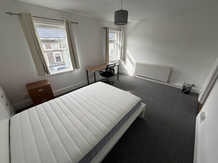 3 Bedroom Terraced House To Rent In Cathays Terrace, Cathays, Cardiff, CF24