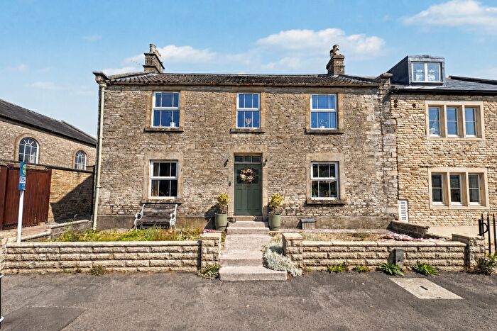 5 Bedroom Semi-Detached House For Sale In High Street, Marshfield, South Gloucestershire, SN14