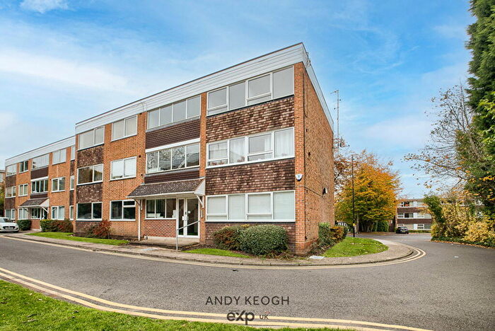 2 Bedroom Flat For Sale In Flat Kingston Court Lichfield Road, Sutton Coldfield, B74