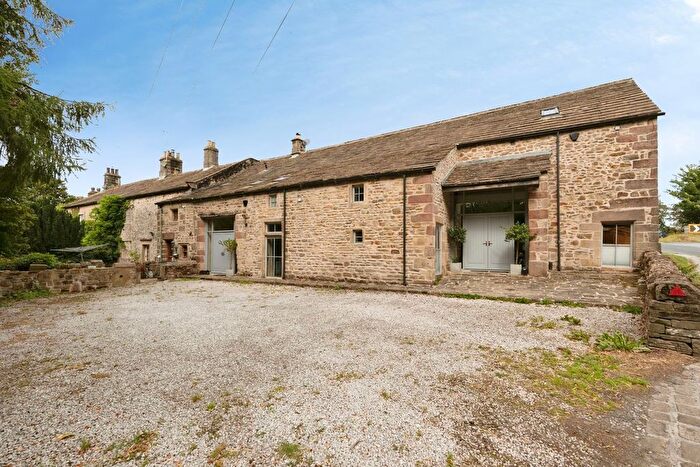 4 Bedroom End Of Terrace House For Sale In Rylstone, Skipton, BD23