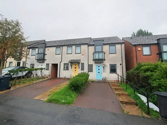 2 Bedroom Semi Detached House To Rent In Fifth Avenue, Bushbury, Wolverhampton, WV10