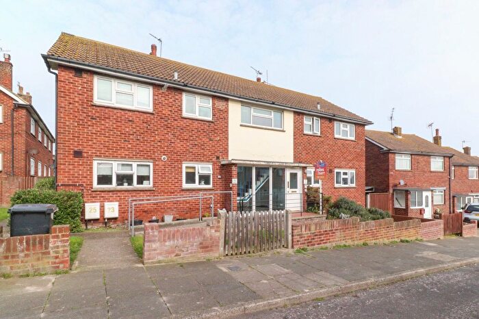 1 Bedroom Flat For Sale In Wharfedale Road, Margate, Kent, CT9