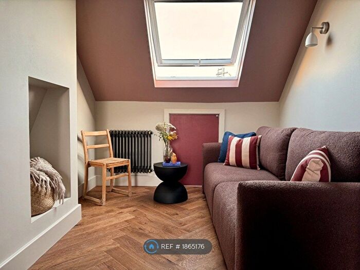 1 Bedroom Flat To Rent In Lancaster Road, London, E11