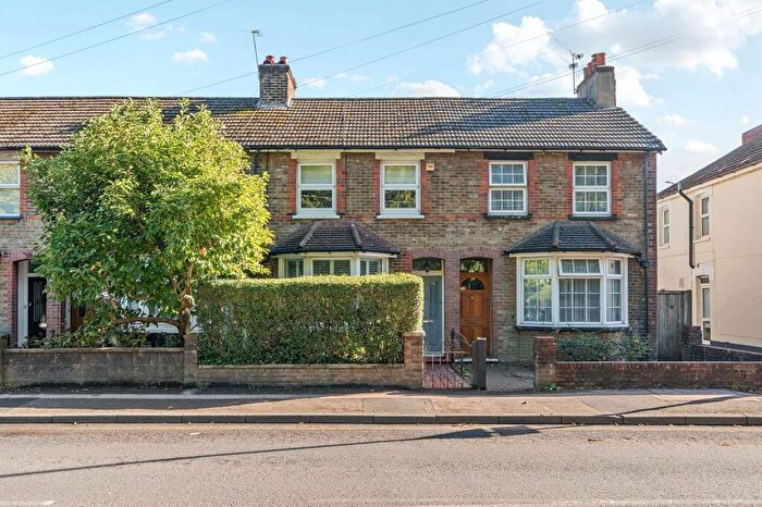 3 Bedroom Terraced House For Sale In Chaldon Road, Caterham, CR3