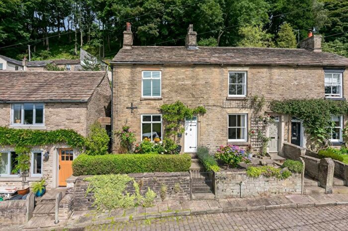 2 Bedroom Semi-Detached House For Sale In Foxglove Cottage, Higher Lane, Kerridge, SK10