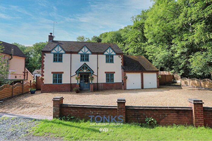 4 Bedroom Detached House For Sale In Furnace Coppice, Halesowen, B63