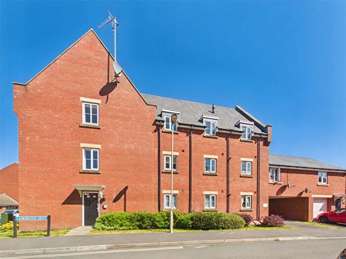2 Bedroom Apartment For Sale In Lasborough Drive, Tuffley, Gloucester, Gloucestershire, GL4
