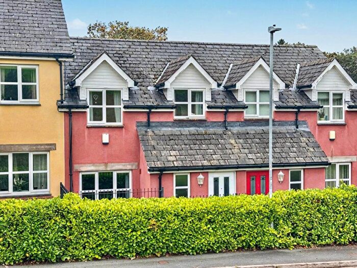 2 Bedroom Terraced House For Sale In Nant Rhyd-Hir, Rhayader, Powys, LD6